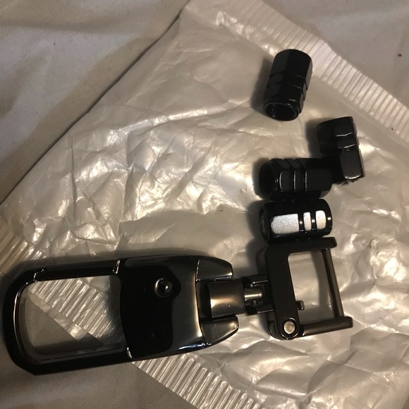 Lexus Accessory Bundle - Picture 2 of 2